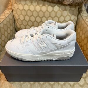 New Balance 550 size 7 youth 8.5 women’s new